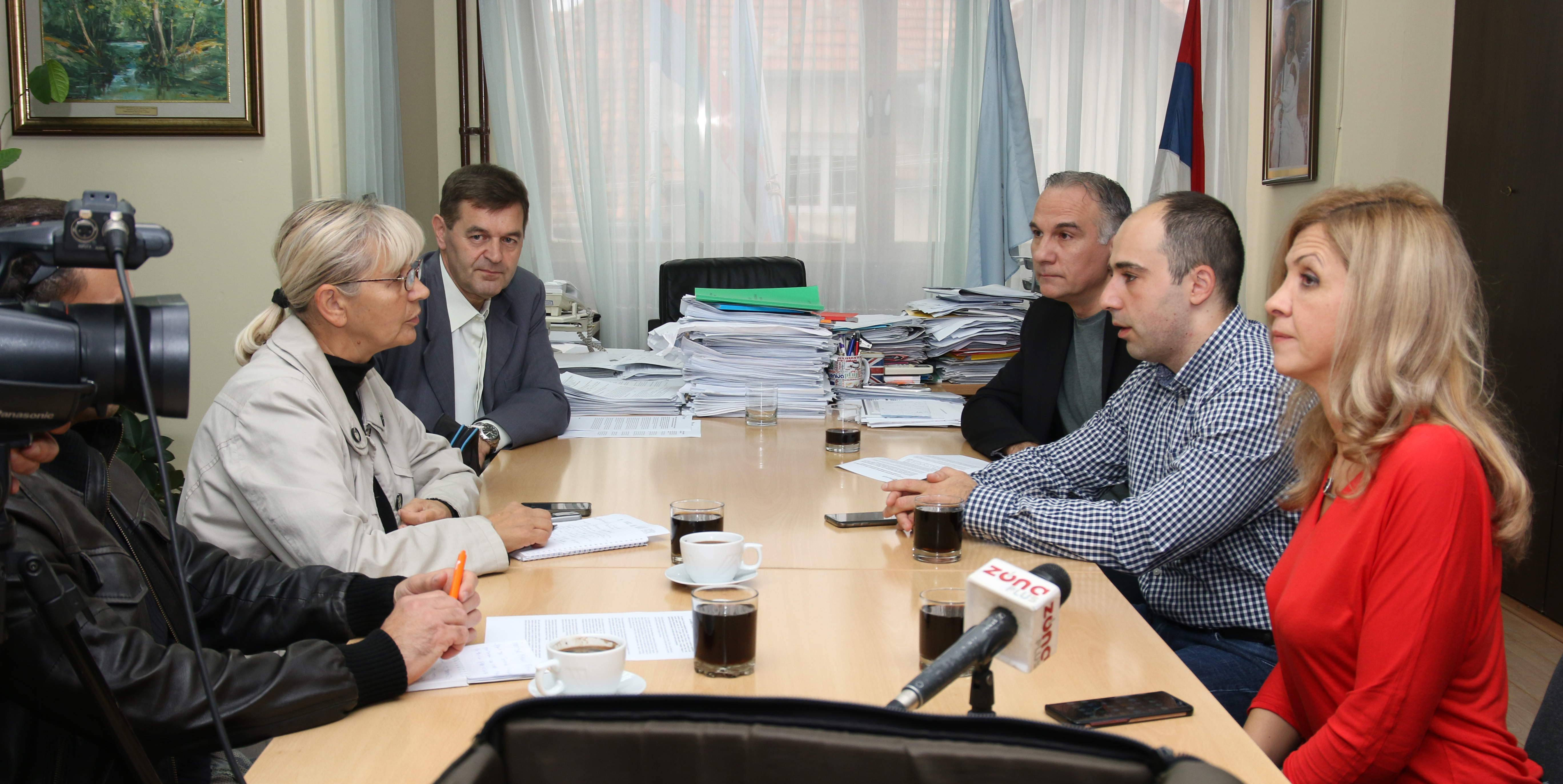 (sa leva na desno) Profesori dr Miroslav Ćirić, dr Aleksandar Stamenković, dr Marko Petković i dr Jelena Ignjatović sa novinarima